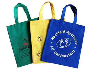 無(wú)紡布袋中的絲網(wǎng)印刷技術(shù)和絲網(wǎng)印刷機(jī)